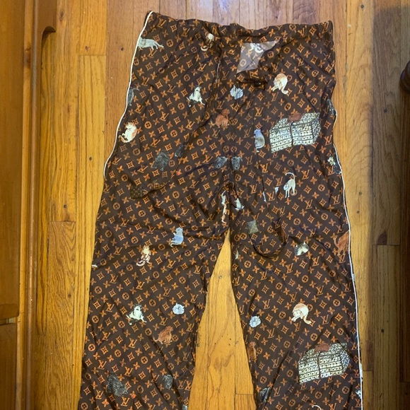 🛍Louis Vuitton Pants (sample) - Picture 5 of 9